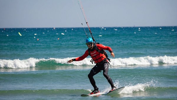 Découverte du kitesurf entre montpellier & sète : stages et cours pour tous